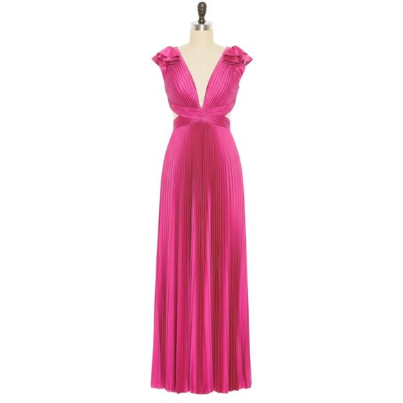 Mac Duggal 2 - Picture 4 of 7